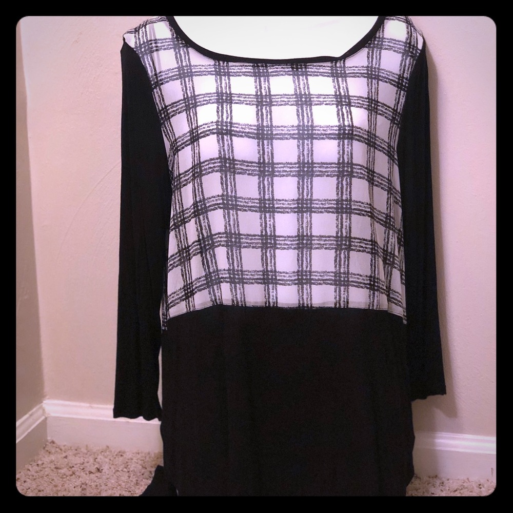 Black & White 3/4 Sleeve Blouse